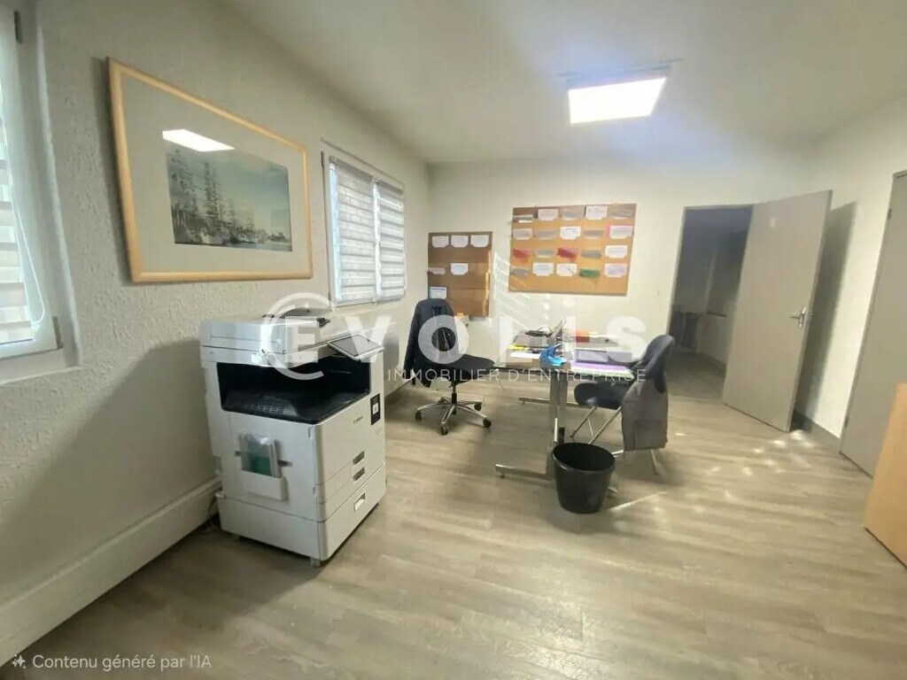 Location Bureaux 120 m² - Photo 1