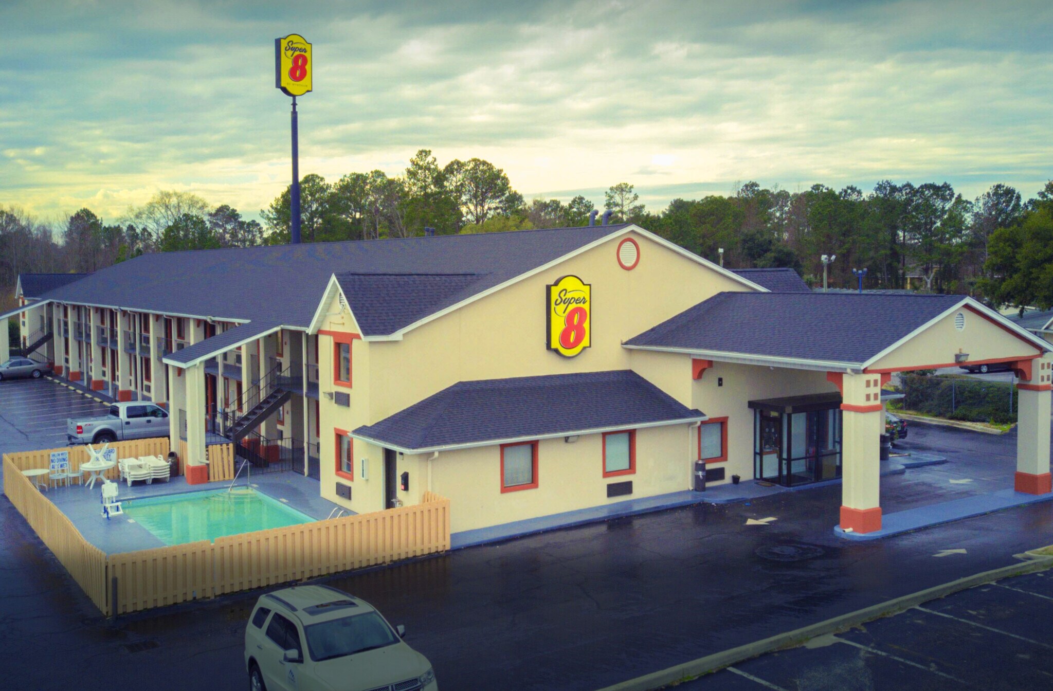 1832 1/2 W Lucas St, Florence, SC for sale Building Photo- Image 1 of 1