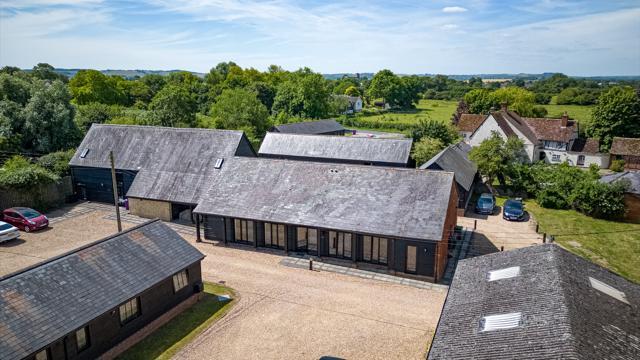 Meppershall Rd, Hitchin for sale Building Photo- Image 1 of 7