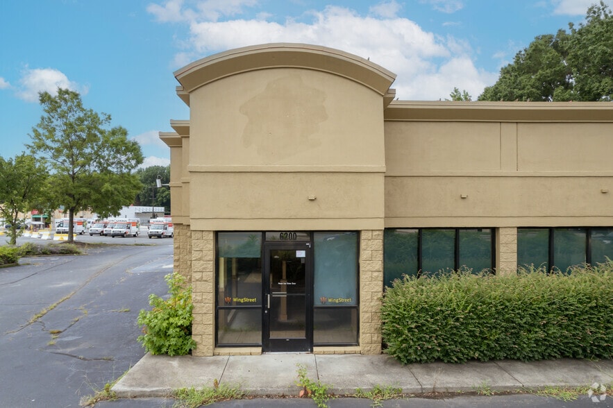 6200 Albemarle Rd, Charlotte, NC 28212 Retail for Lease