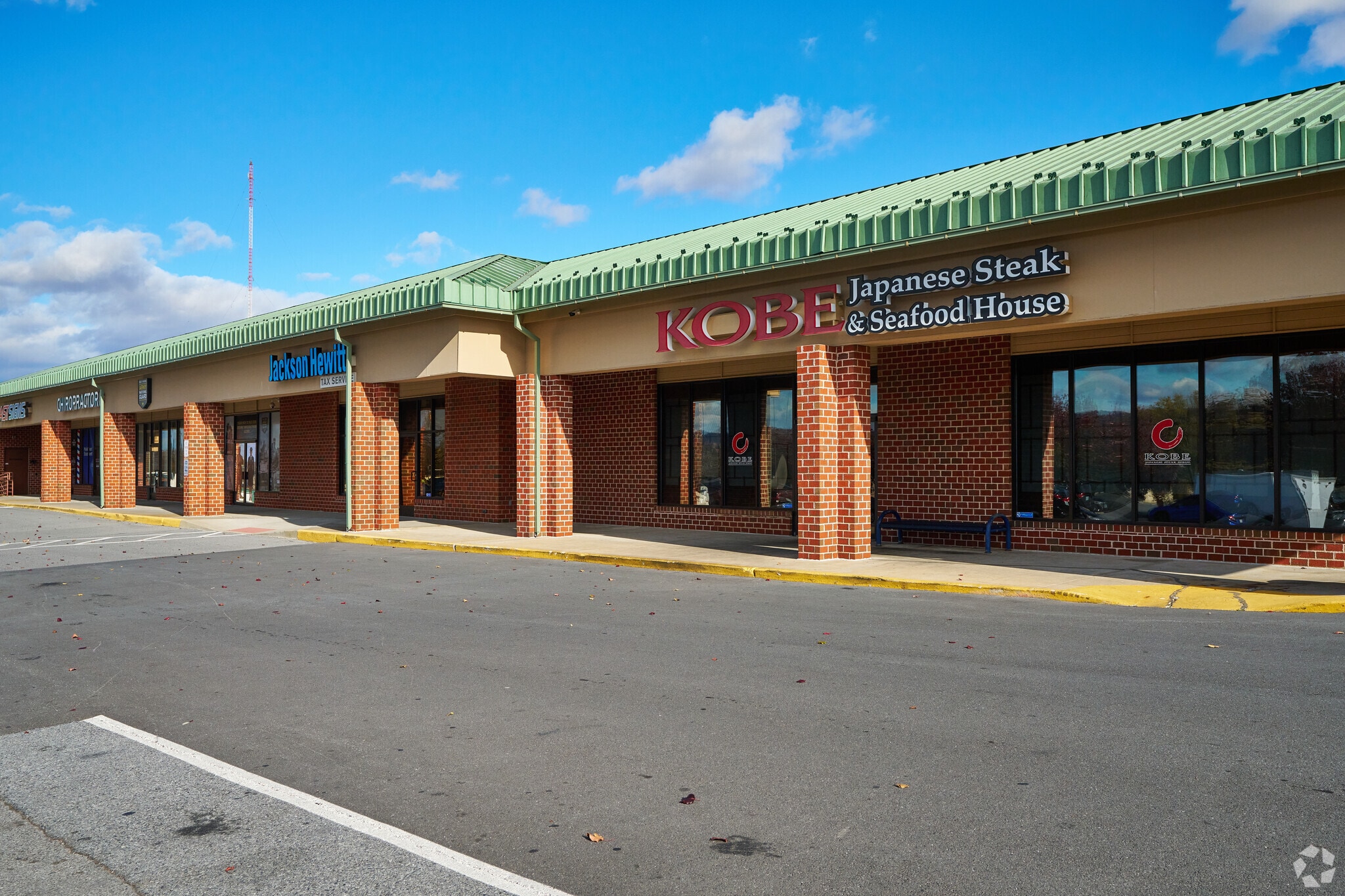 198-216 S Viking Way, Martinsburg, WV for lease Primary Photo- Image 1 of 2