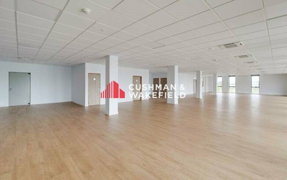 Industrial in Montbartier for lease - Interior Photo - Image 2 of 4
