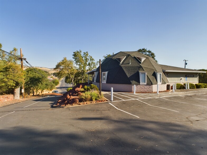 3610 Old Highway 53, Clearlake, CA for sale - Building Photo - Image 2 of 19