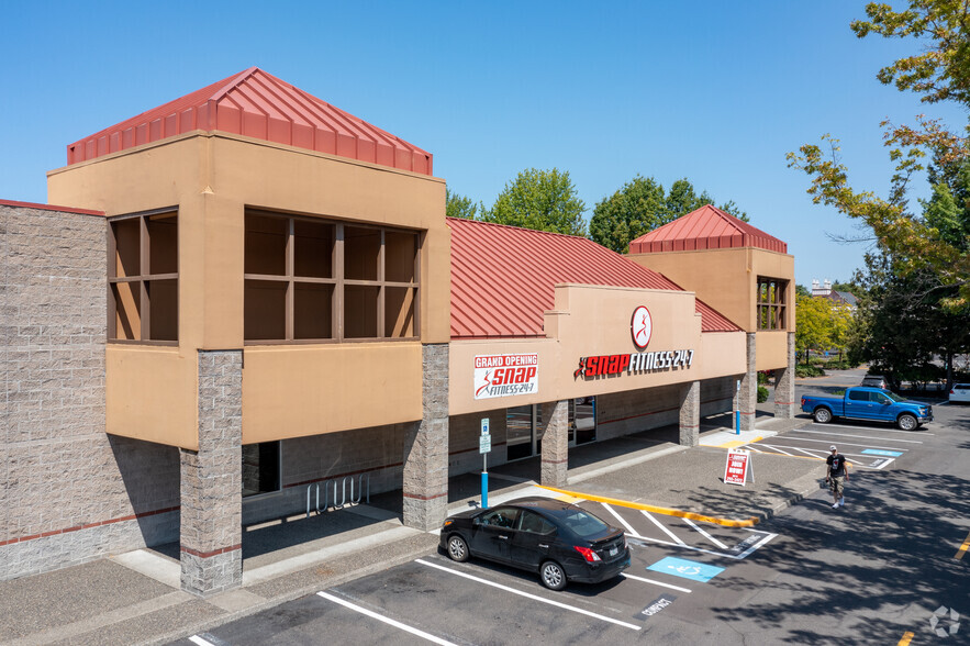 300-900 NW Eastman Pky, Gresham, OR for lease - Building Photo - Image 3 of 24