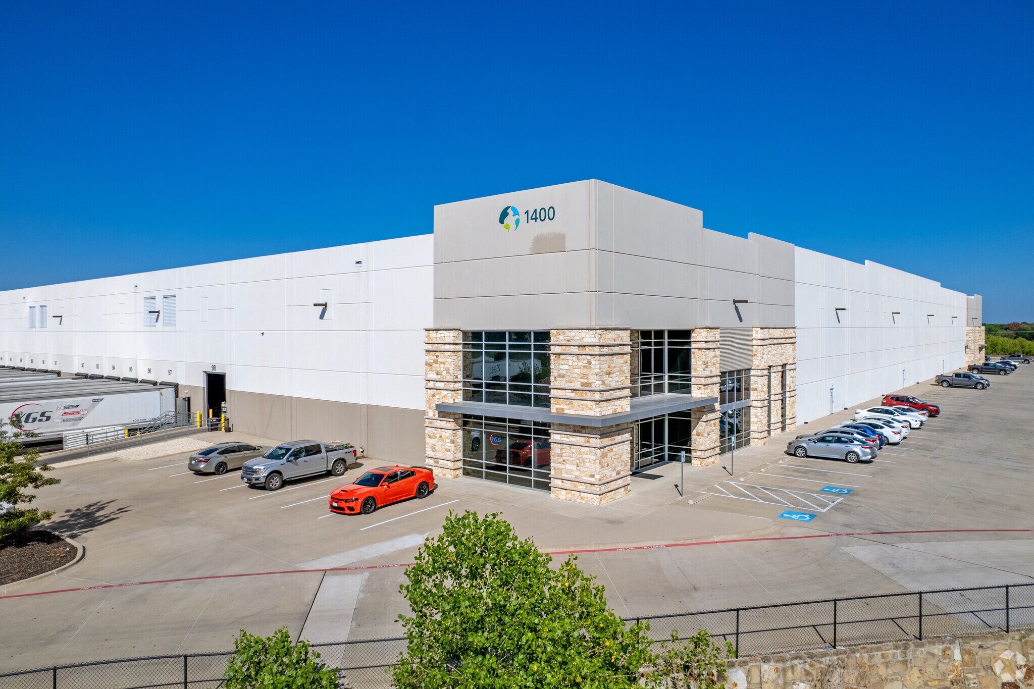 1400 N Highway 360, Grand Prairie, TX for sale Primary Photo- Image 1 of 1