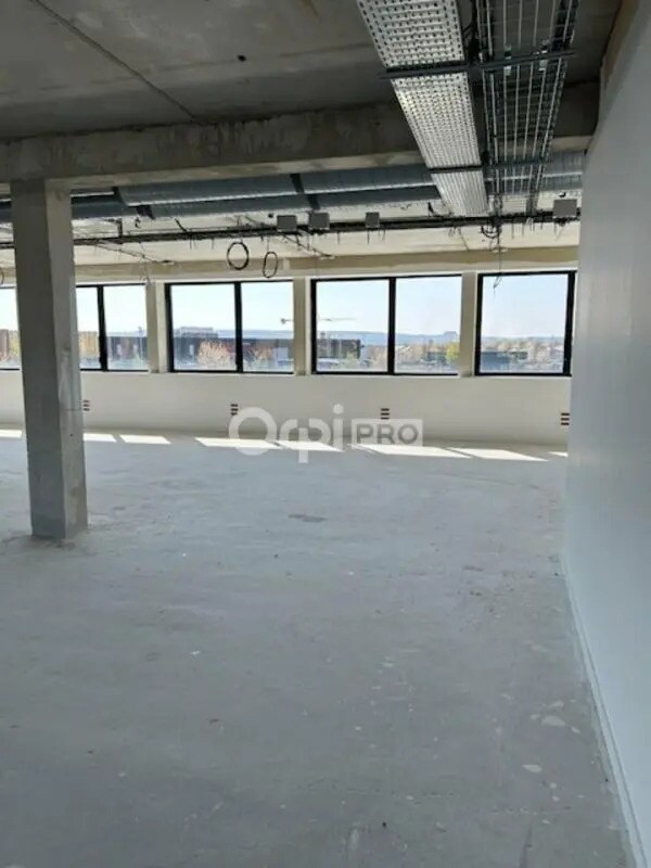 Office in Bezannes for sale Interior Photo- Image 1 of 2