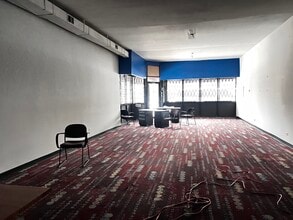 2730 E 79th St, Chicago, IL for lease Interior Photo- Image 2 of 3