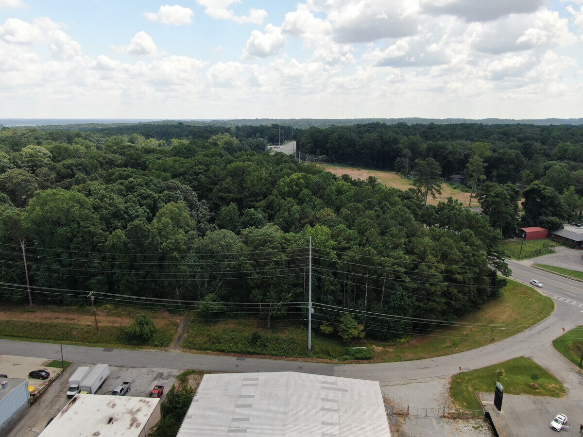 667 Puckett Dr, Mableton, GA 30126