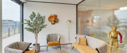 Coworking Space in Paris for lease Interior Photo- Image 2 of 4