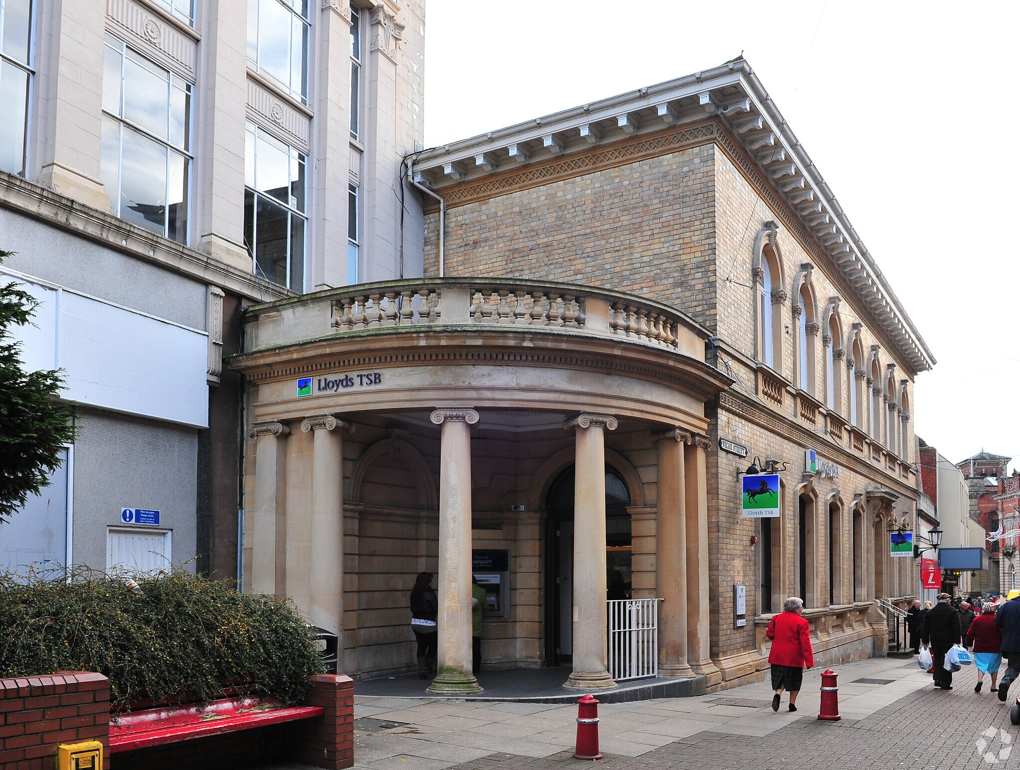 1-2 Vicar St, Kidderminster for sale Primary Photo- Image 1 of 1