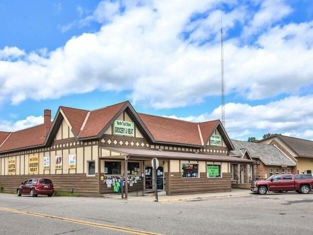 N11220-N11224 Dorr St, Elcho, WI for sale - Building Photo - Image 1 of 1