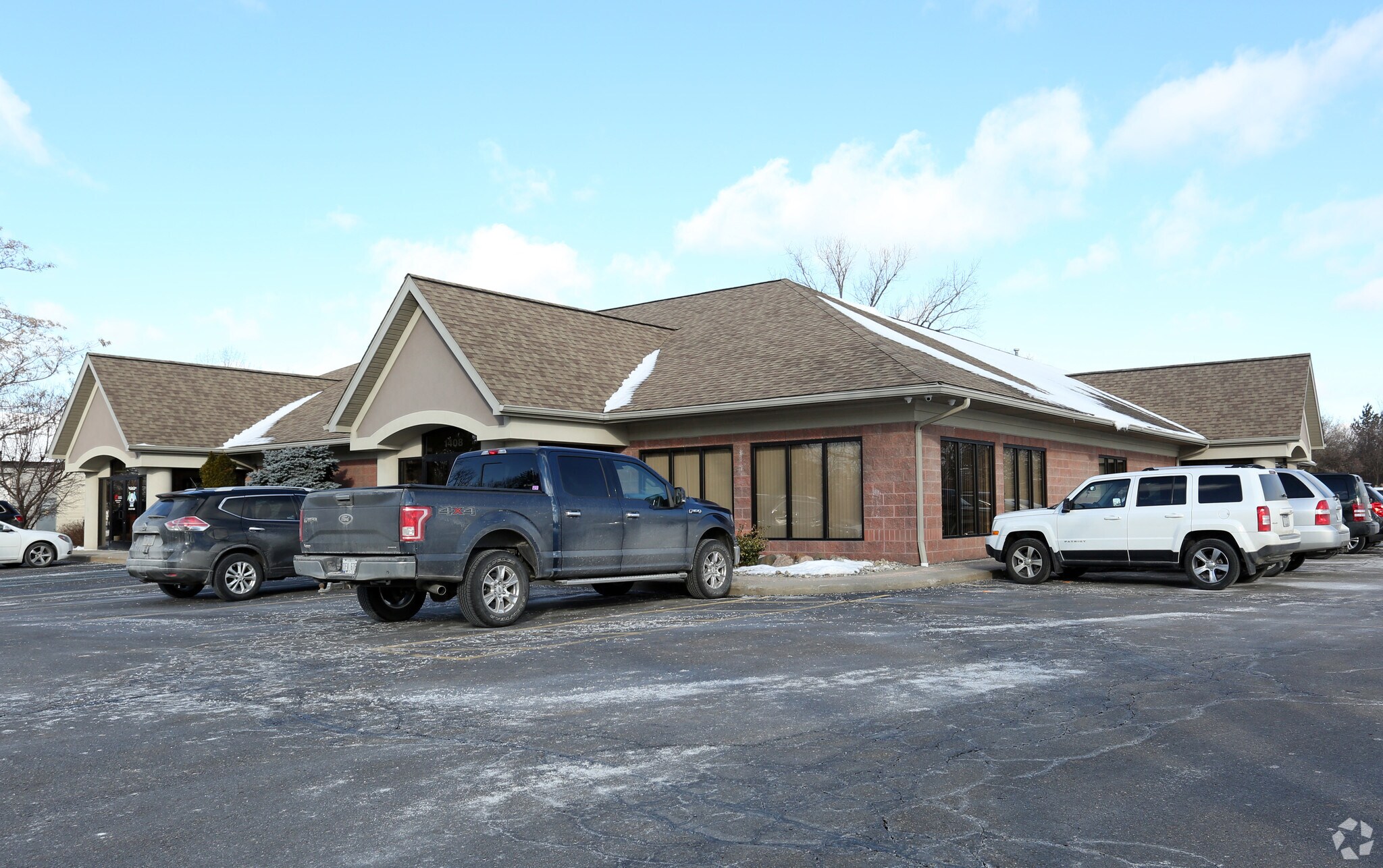 1408 W Hill Rd, Flint, MI for sale Primary Photo- Image 1 of 1