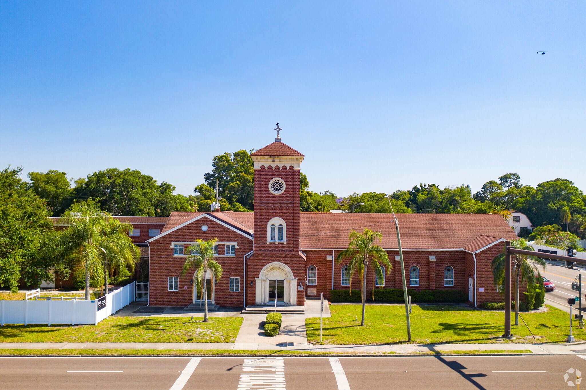 2750 5th Ave N, Saint Petersburg, FL for sale Primary Photo- Image 1 of 1
