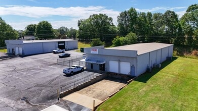 269 Lakewood Dr, Greenville, SC for lease Interior Photo- Image 2 of 12