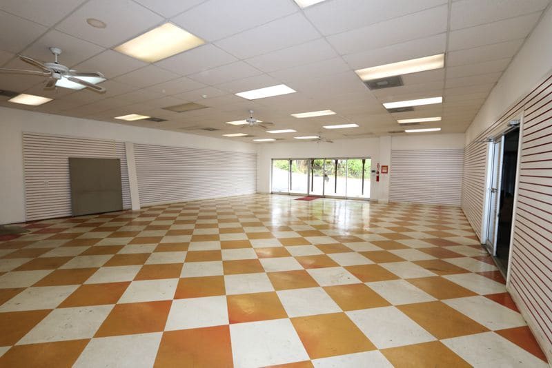 2125 Airport Rd, Greer, SC for lease - Interior Photo - Image 3 of 14