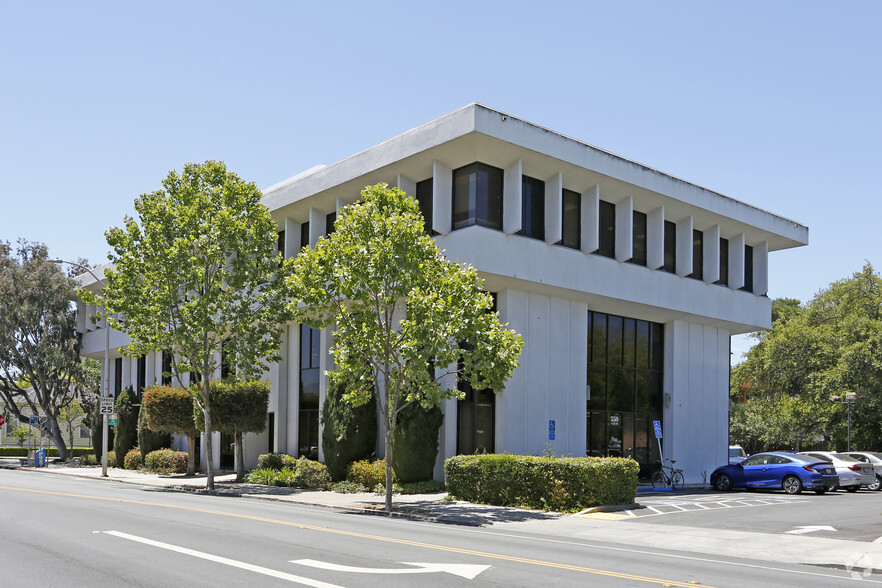 550 S California Ave, Palo Alto, CA for lease - Building Photo - Image 1 of 2