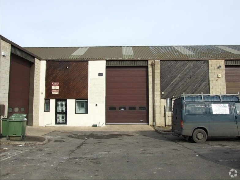 Isbourne Way, Winchcombe for sale - Primary Photo - Image 1 of 1