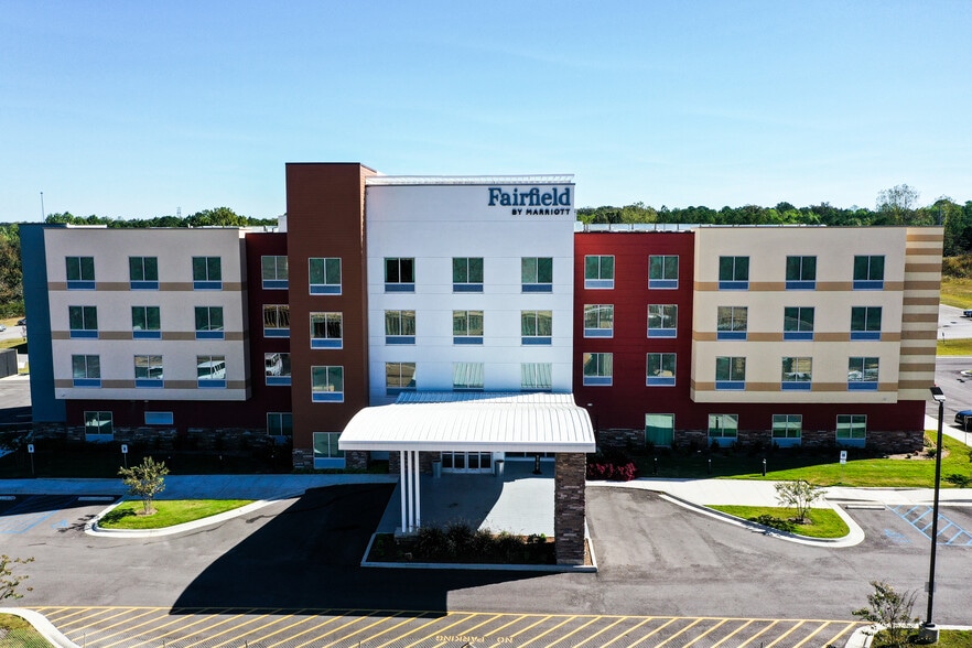 HUNTSVILLE FAIRFIELD INN PORTFOLIO portfolio of 2 properties for sale on LoopNet.com - Aerial - Image 3 of 11