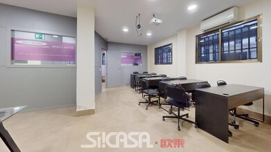 Office/Retail in Parla, Madrid for lease Interior Photo- Image 1 of 13