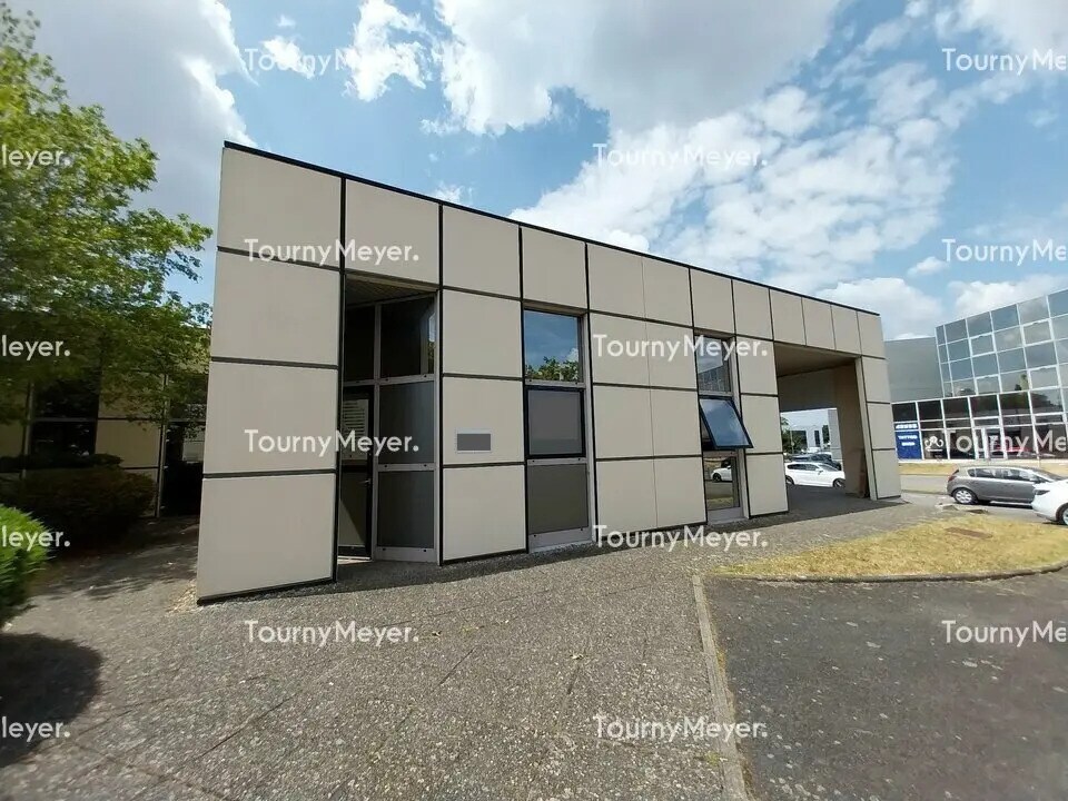 Office in Labège for lease Building Photo- Image 1 of 9