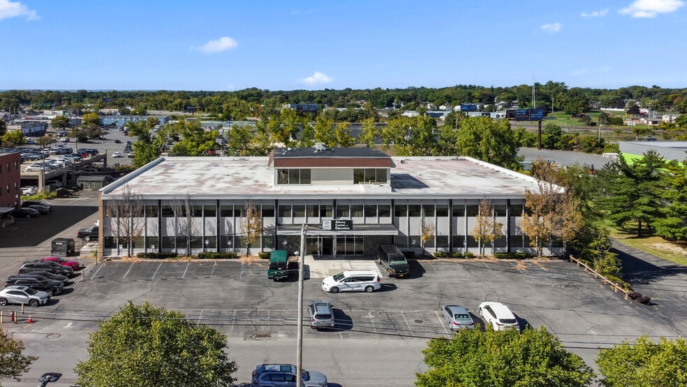 30-32 N Russell Rd, Albany, NY for sale - Building Photo - Image 2 of 76