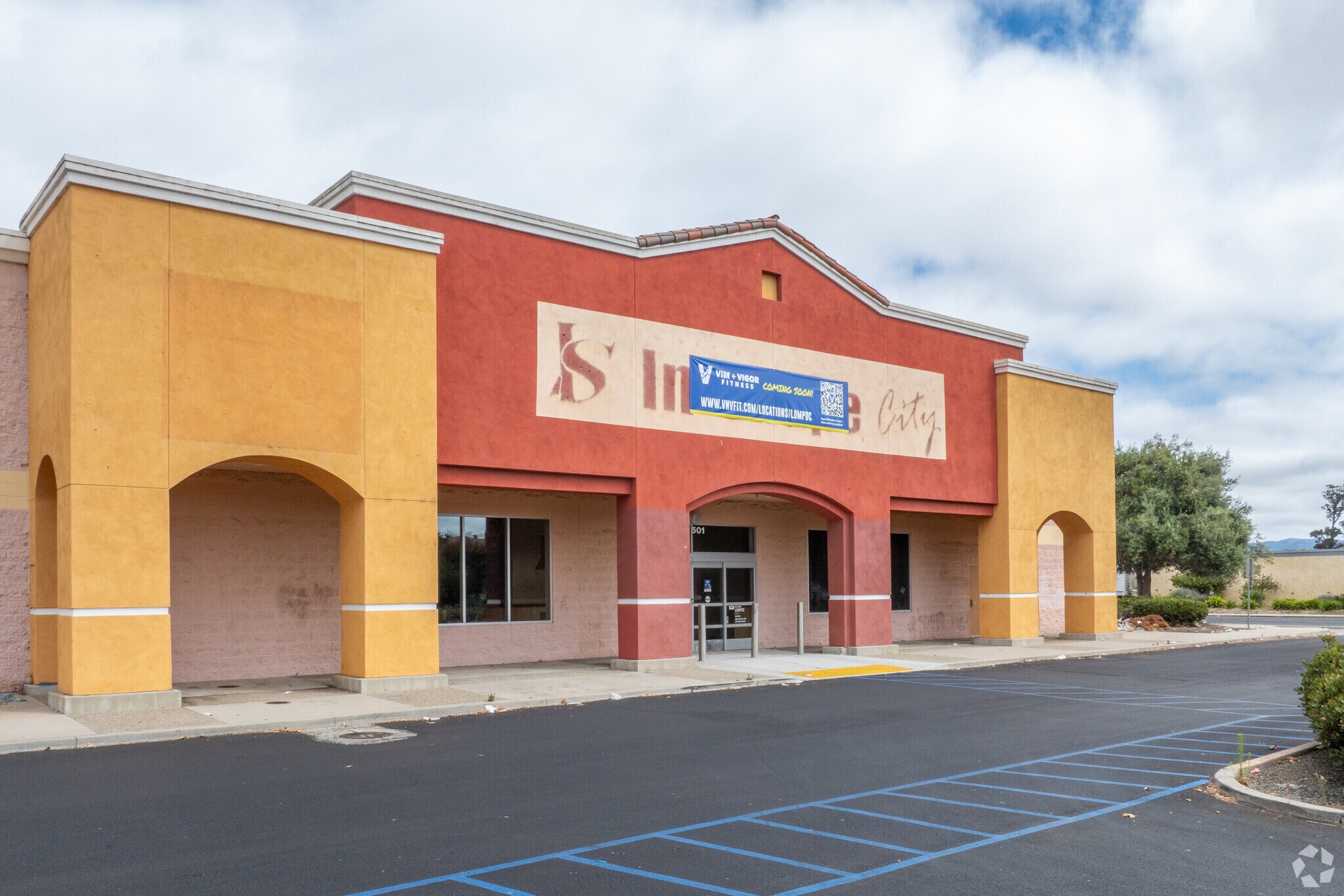 501 W Central Ave, Lompoc, CA for sale Primary Photo- Image 1 of 1