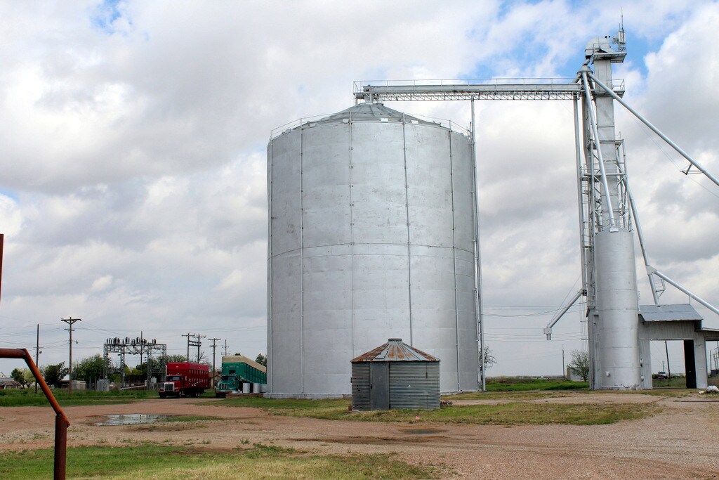 203 E Bevers, Weinert, TX 76388