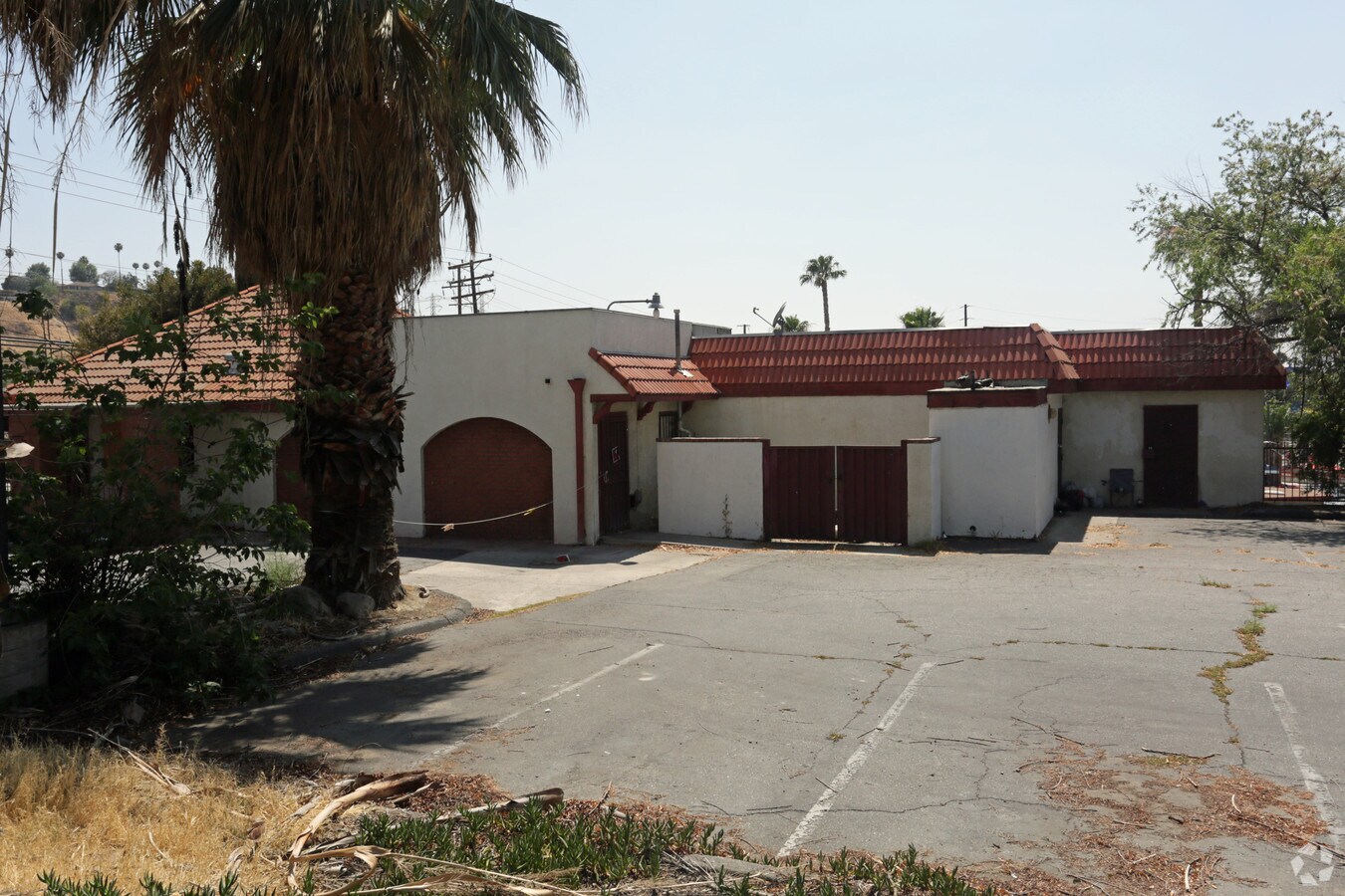 1405 E Washington St, Colton, CA 92324 Property Record