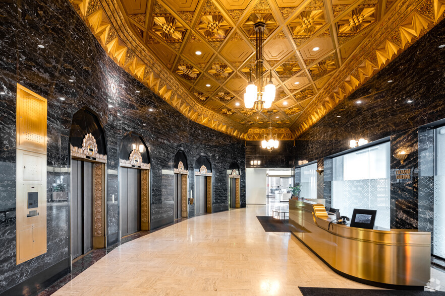 821 2nd Ave, Seattle, WA for lease - Lobby - Image 1 of 6