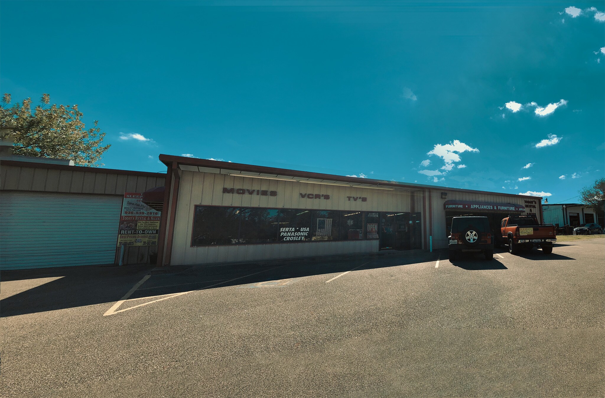 423 E Phillips St, Conroe, TX for sale Other- Image 1 of 1