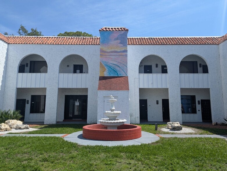 6710 Embassy Blvd, Port Richey, FL for sale - Building Photo - Image 3 of 21