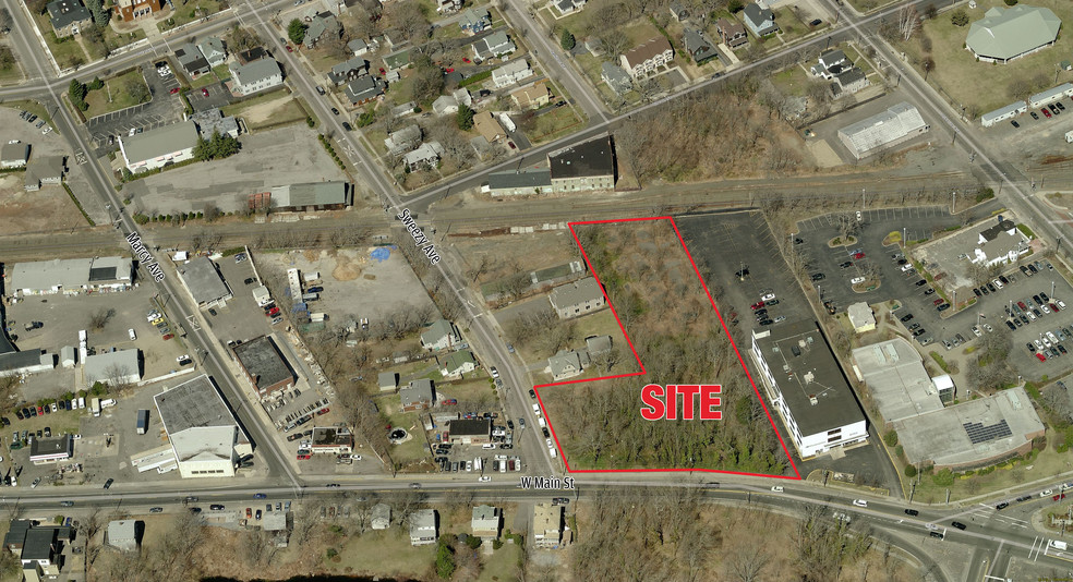 426 W Main St, Riverhead, NY for sale - Building Photo - Image 1 of 1