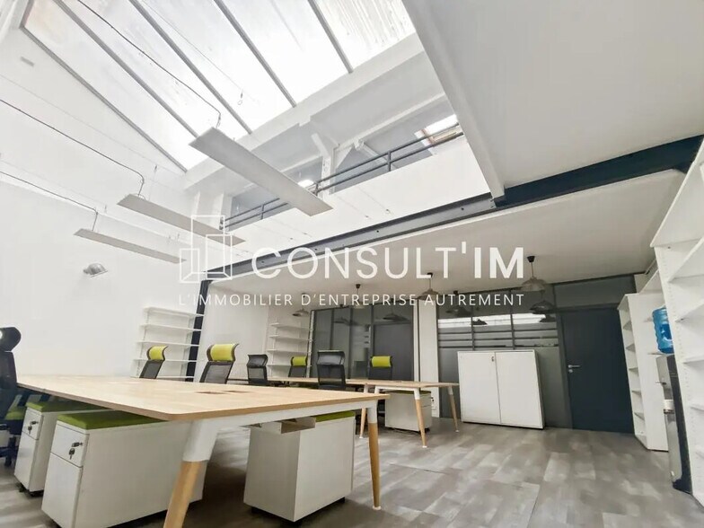 Office in Paris for lease - Interior Photo - Image 3 of 9