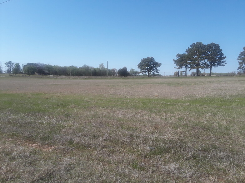 2 McRavin's Way, Slaughterville, OK for sale - Building Photo - Image 1 of 3