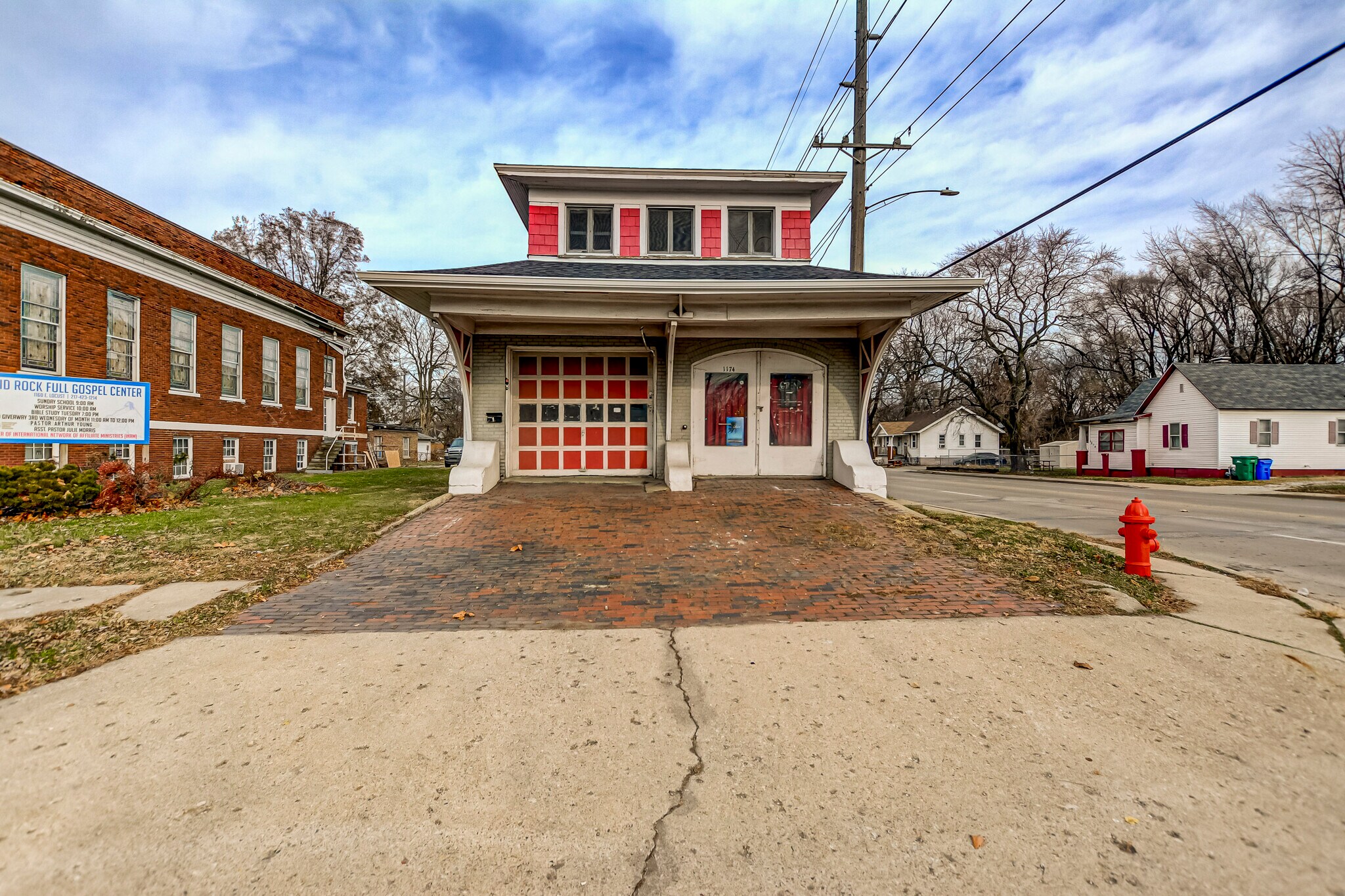1174 E Locust St, Decatur, IL for sale Primary Photo- Image 1 of 1