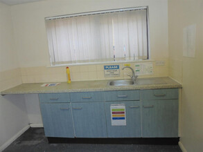 34 Lowmoor Rd, Nottingham for lease Interior Photo- Image 1 of 3