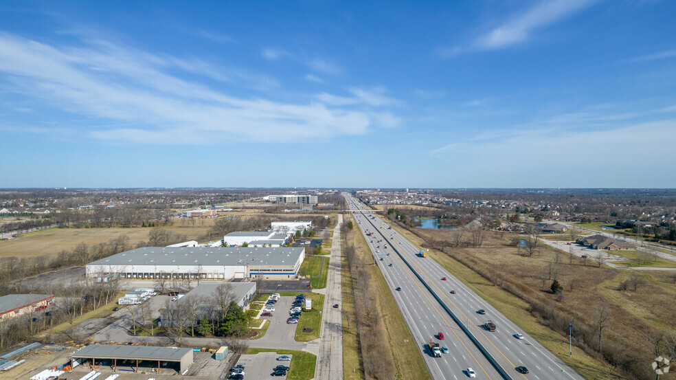 4340-4344 Lyman Dr, Hilliard, OH for lease - Building Photo - Image 3 of 4