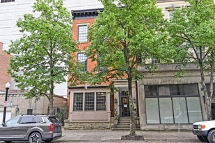 19 E 8th St, Cincinnati OH - Retail Space