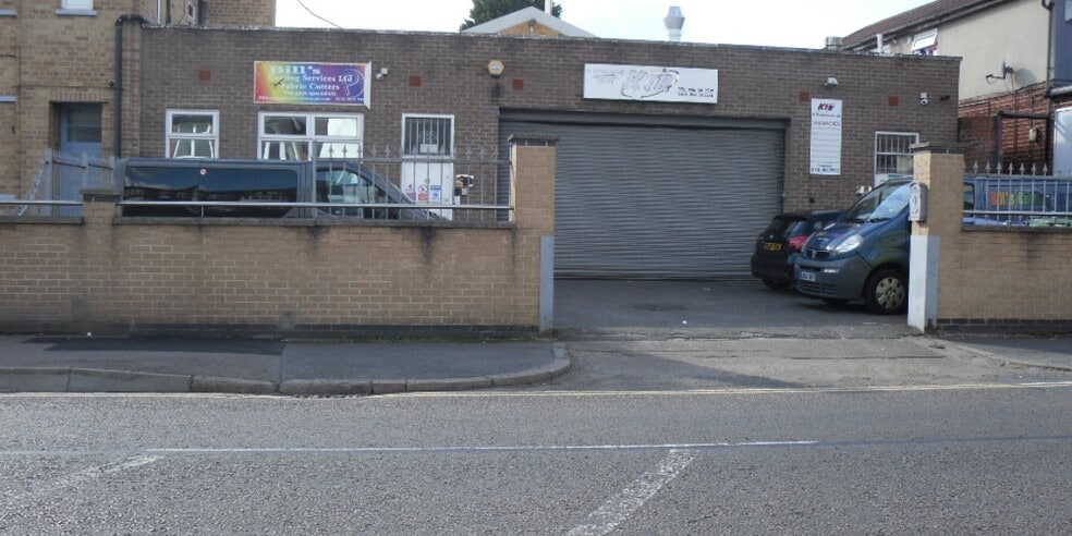 45 Gipsy Ln, Leicester for sale - Primary Photo - Image 1 of 1