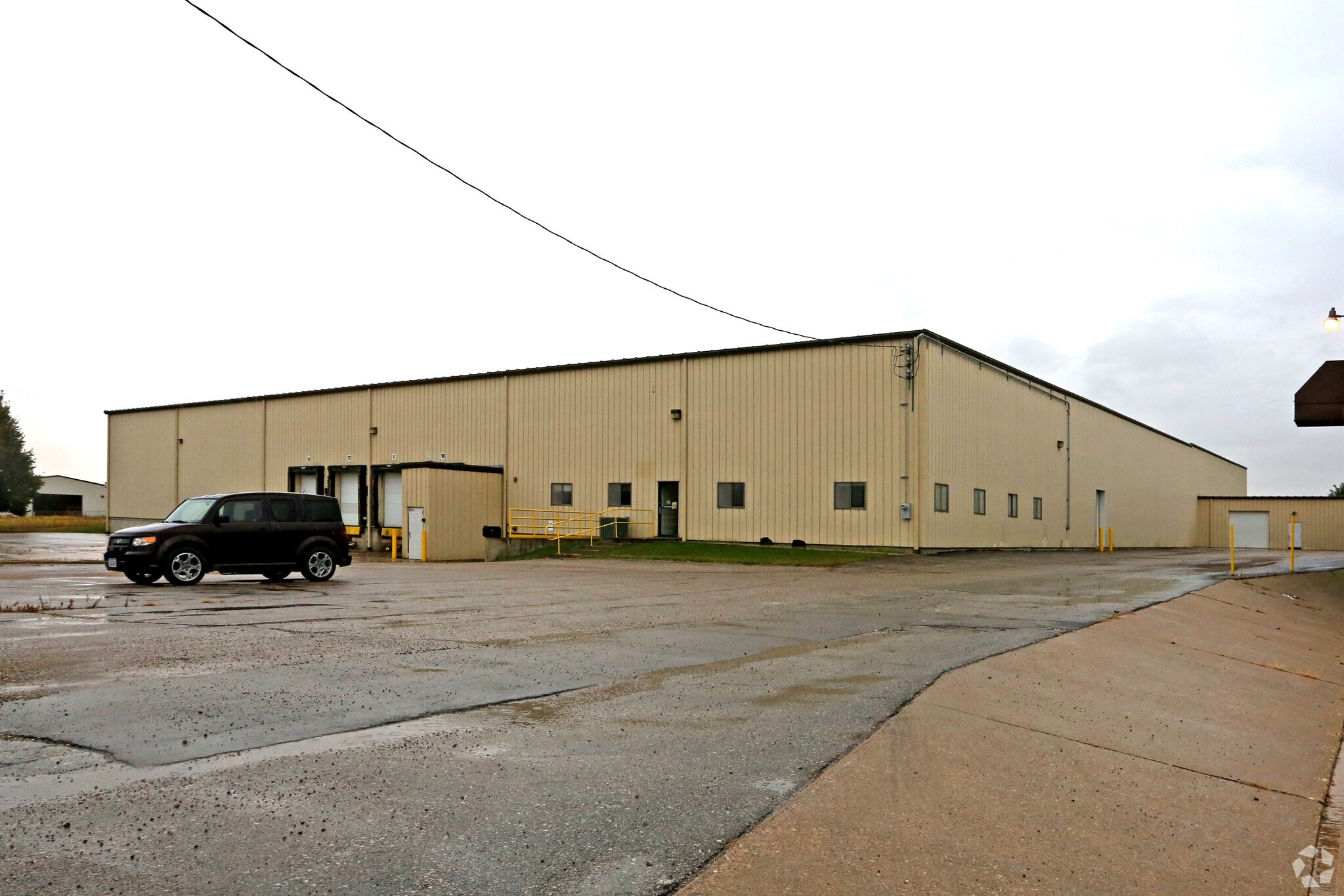 2421 15th St SW, Mason City, IA for sale Primary Photo- Image 1 of 1