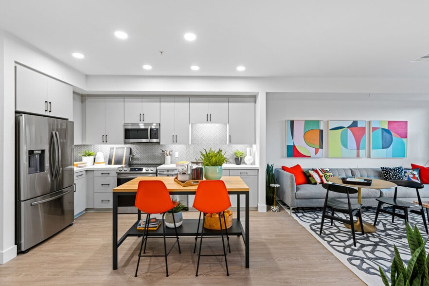 4353 Park Blvd, San Diego, CA for lease - Building Photo - Image 2 of 148