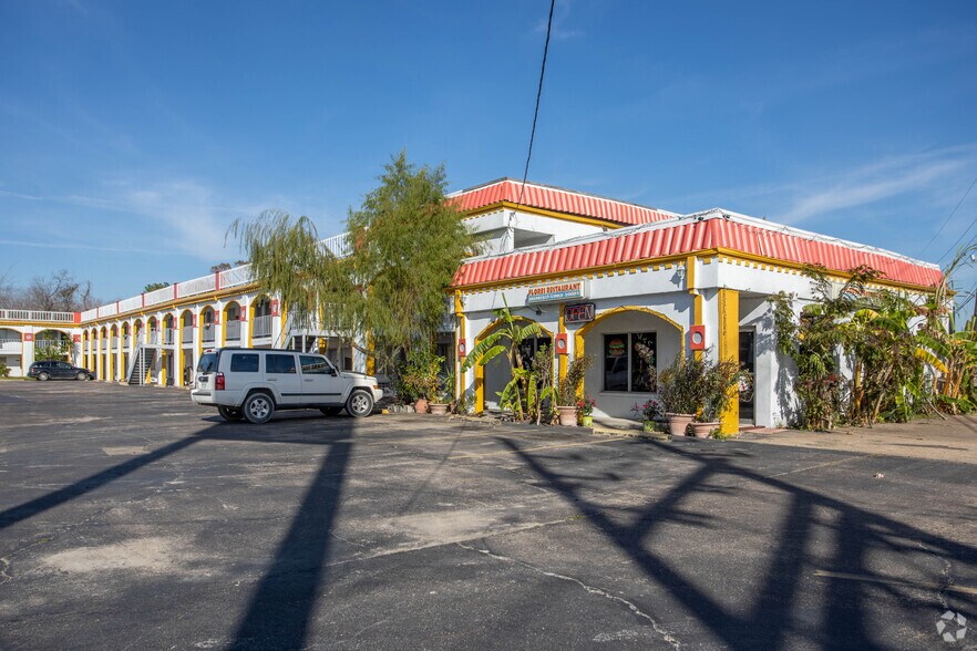 15919 East Fwy, Channelview, TX for sale - Primary Photo - Image 1 of 1