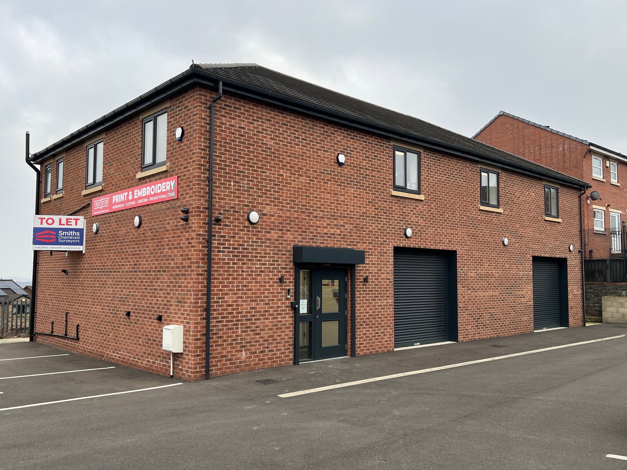 Oakwell Ct, Barnsley for lease Building Photo- Image 1 of 2