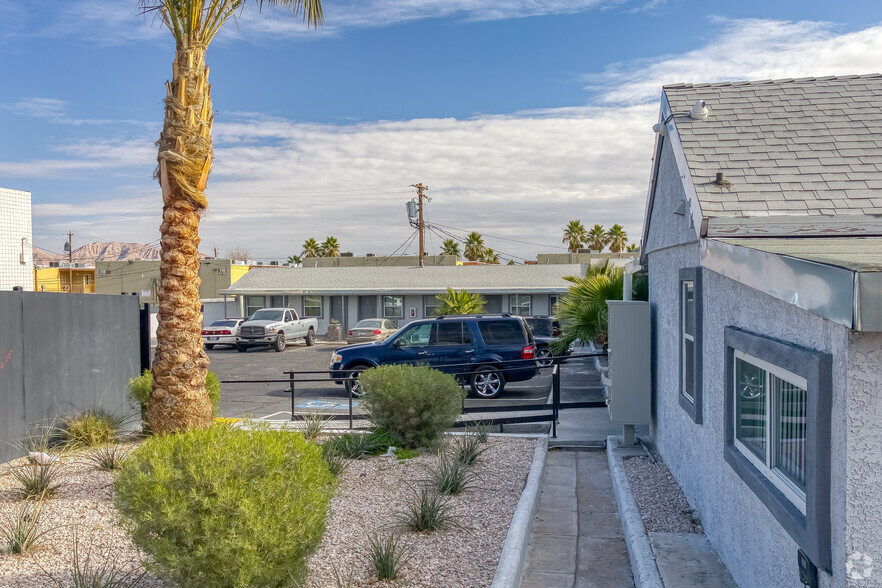 1401 Carson Ave, Las Vegas, NV for sale - Primary Photo - Image 1 of 1