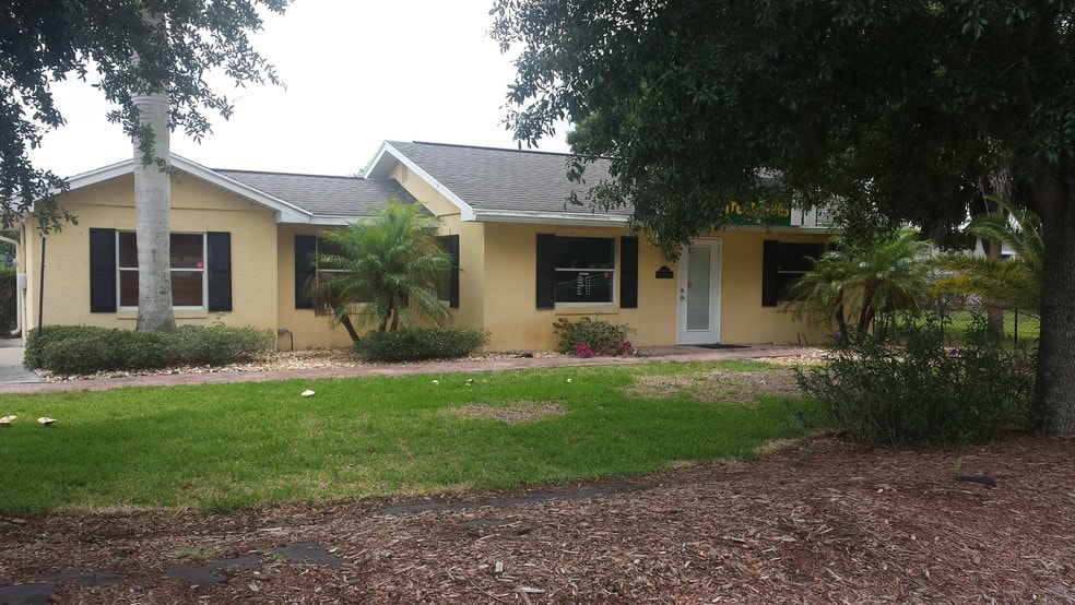 8525 20th St, Vero Beach, FL for sale - Building Photo - Image 2 of 2