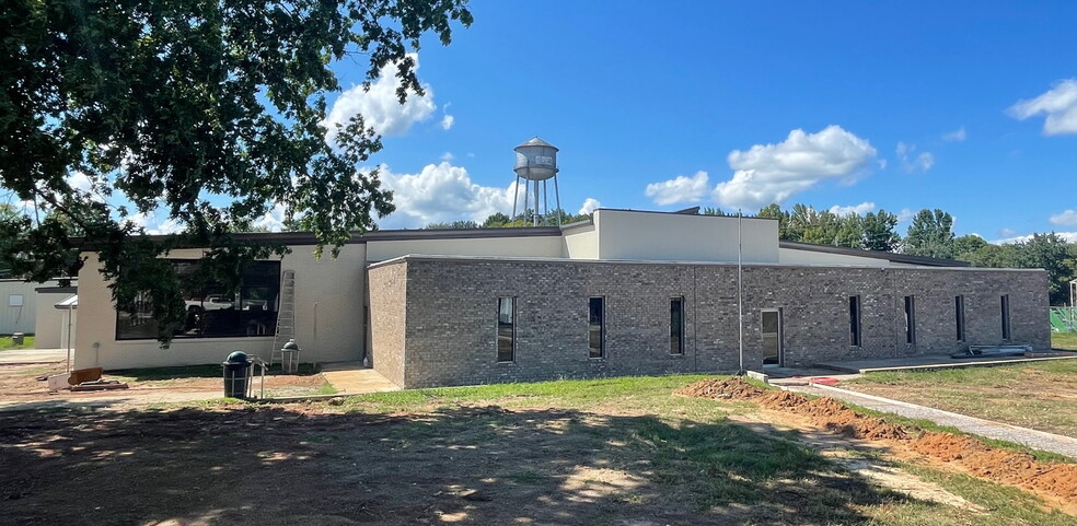 326 Garfield St, McMinnville, TN for sale - Building Photo - Image 1 of 1