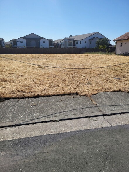 77 Ursuline Rd, Santa Rosa, CA for sale - Building Photo - Image 2 of 5