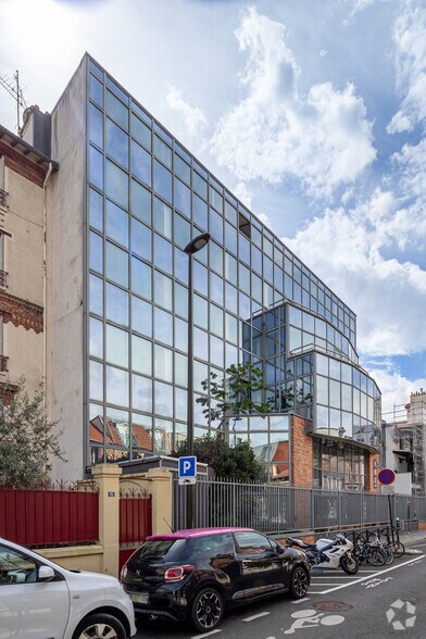 37 Rue Fernand Pelloutier, Boulogne-Billancourt for lease - Primary Photo - Image 1 of 1