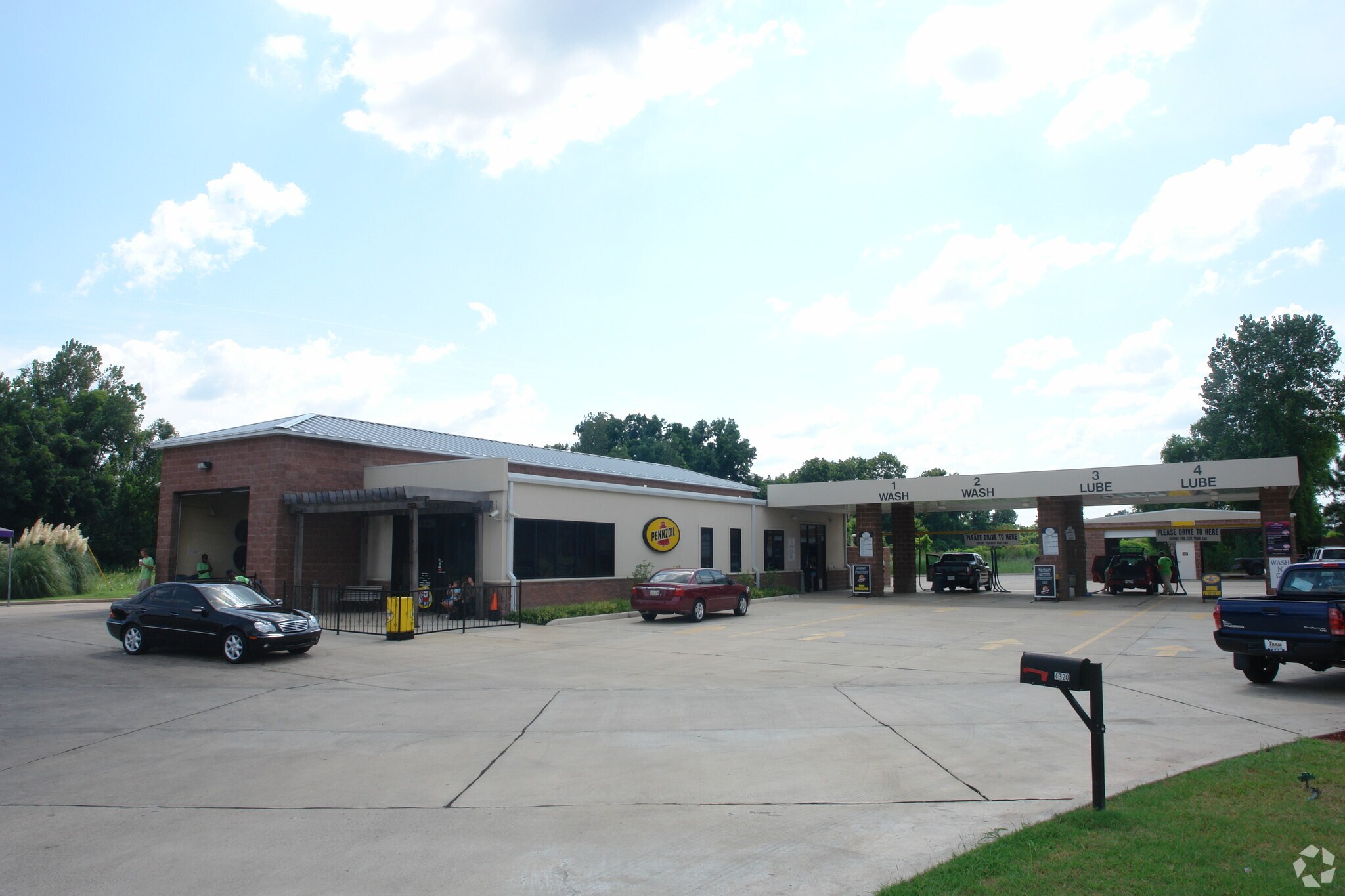 4320 Barksdale Blvd, Bossier City, LA 71112 River Cities Car Wash