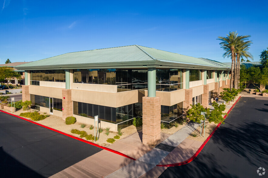 4505 E Chandler Blvd, Phoenix, AZ for lease - Primary Photo - Image 1 of 19